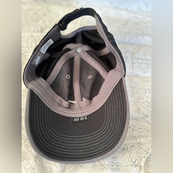 Nike men hat - Picture 6 of 9